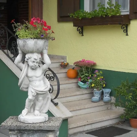Penzion Haus Zur Linde Wagrain