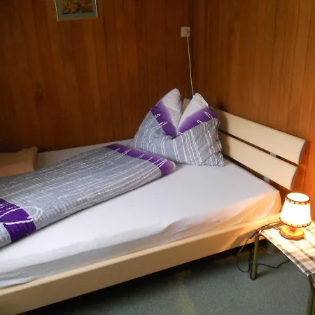 Haus Zur Linde Гостевой дом Ваграйн