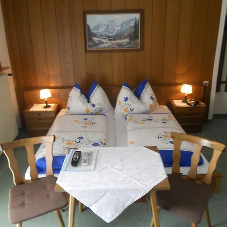 Haus Zur Linde Ваграйн