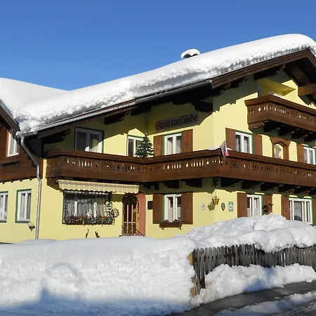 Haus Zur Linde Guest house Wagrain